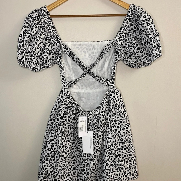 🏷️ NWT Cotton Candy L.A Mini Floral Bell Sleeve Dress - Picture 5 of 7